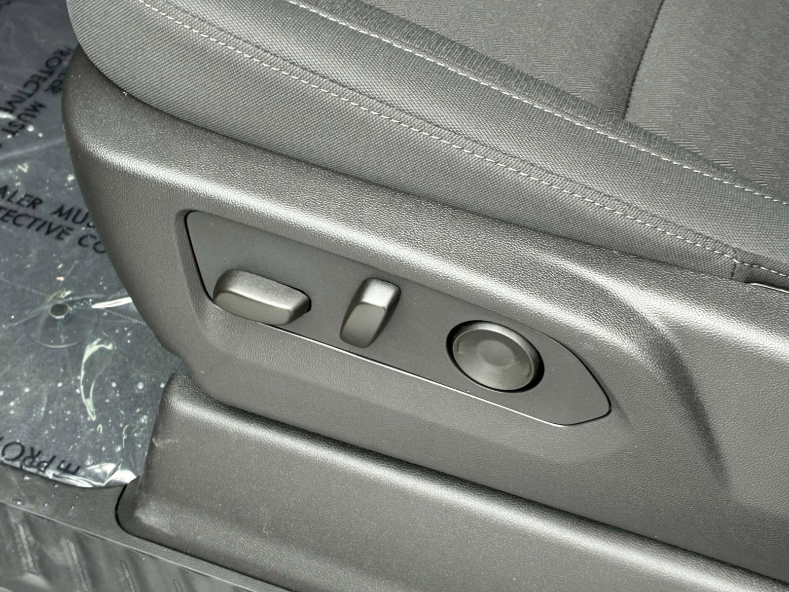 2025 Chevrolet Silverado 1500 Vehicle Photo in LOS ANGELES, CA 90007-3794