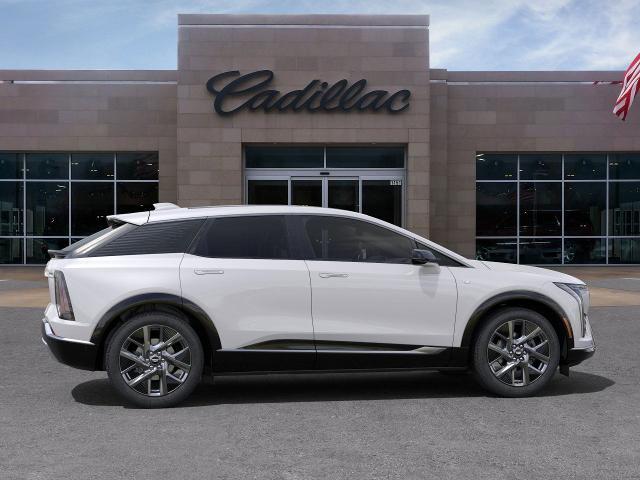 2025 Cadillac OPTIQ Vehicle Photo in KANSAS CITY, MO 64114-4545
