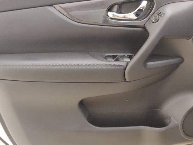 2019 Nissan Rogue Vehicle Photo in PINEVILLE, NC 28134-8495