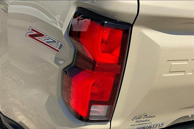 2024 Chevrolet Colorado Vehicle Photo in TOPEKA, KS 66609-0000