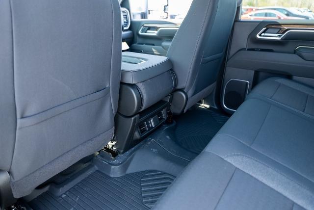 2025 Chevrolet Silverado 2500 HD Vehicle Photo in PLYMOUTH, MA 02360-4801
