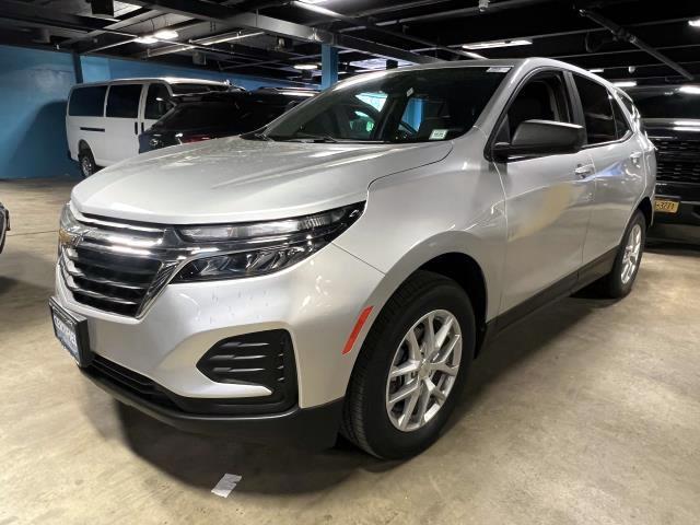 2022 Chevrolet Equinox Vehicle Photo in Roslyn, NY 11576