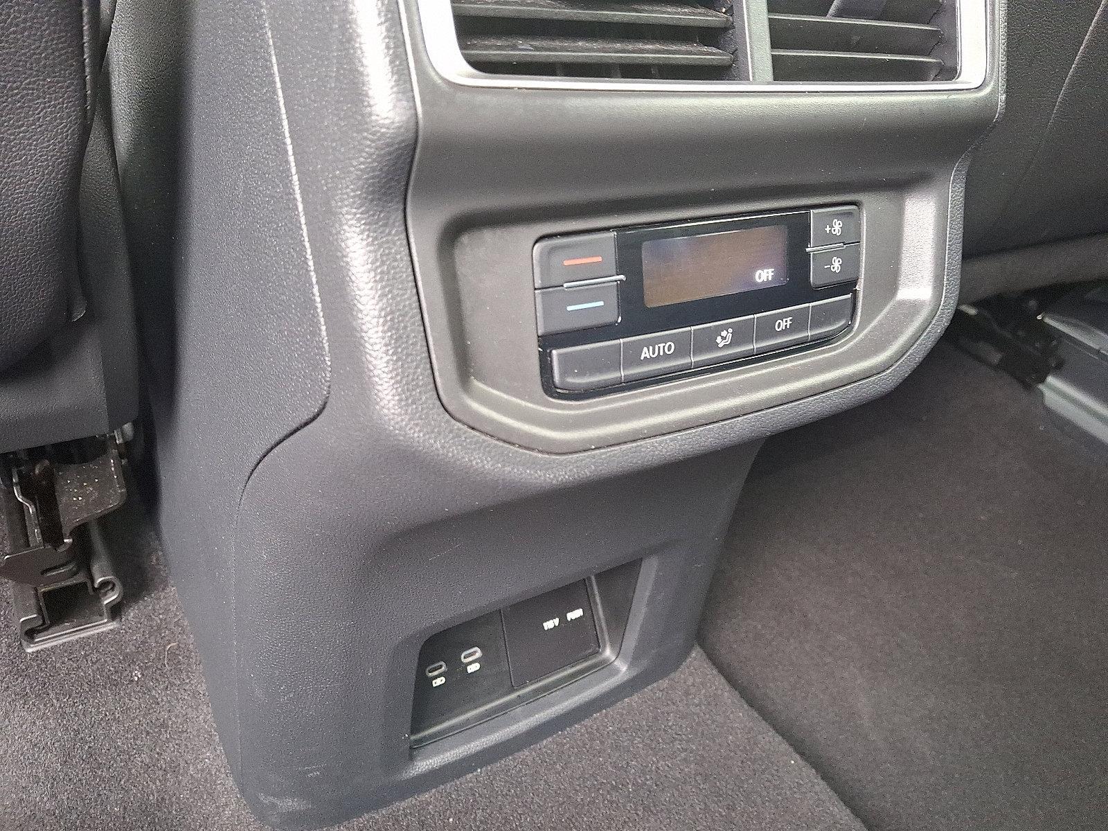 2024 Volkswagen Atlas Vehicle Photo in Trevose, PA 19053