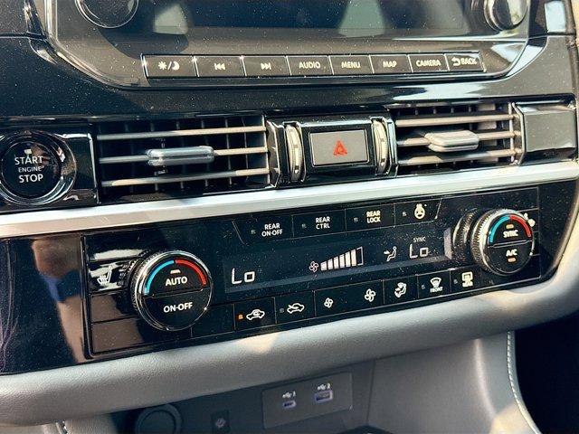 2025 Nissan Pathfinder Vehicle Photo in Flemington, NJ 08822