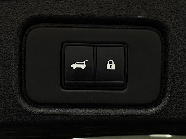 2025 Nissan Pathfinder Vehicle Photo in Appleton, WI 54913