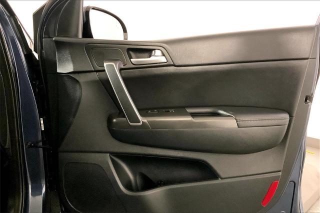 2022 Kia Sportage Vehicle Photo in Lees Summit, MO 64086