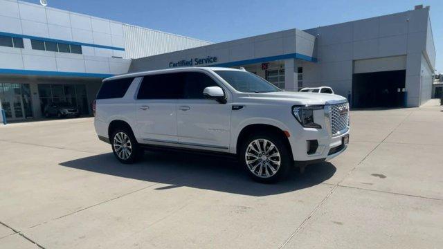 Used 2022 GMC Yukon XL Denali with VIN 1GKS2JKL9NR215951 for sale in Grand Island, NE