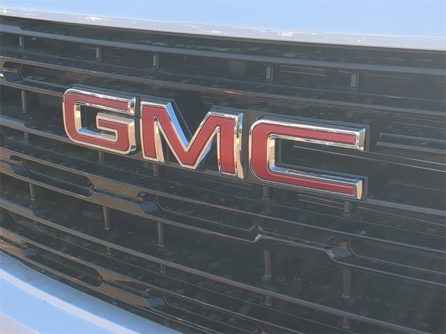 2025 GMC Sierra 1500 Vehicle Photo in GOODYEAR, AZ 85338-1310