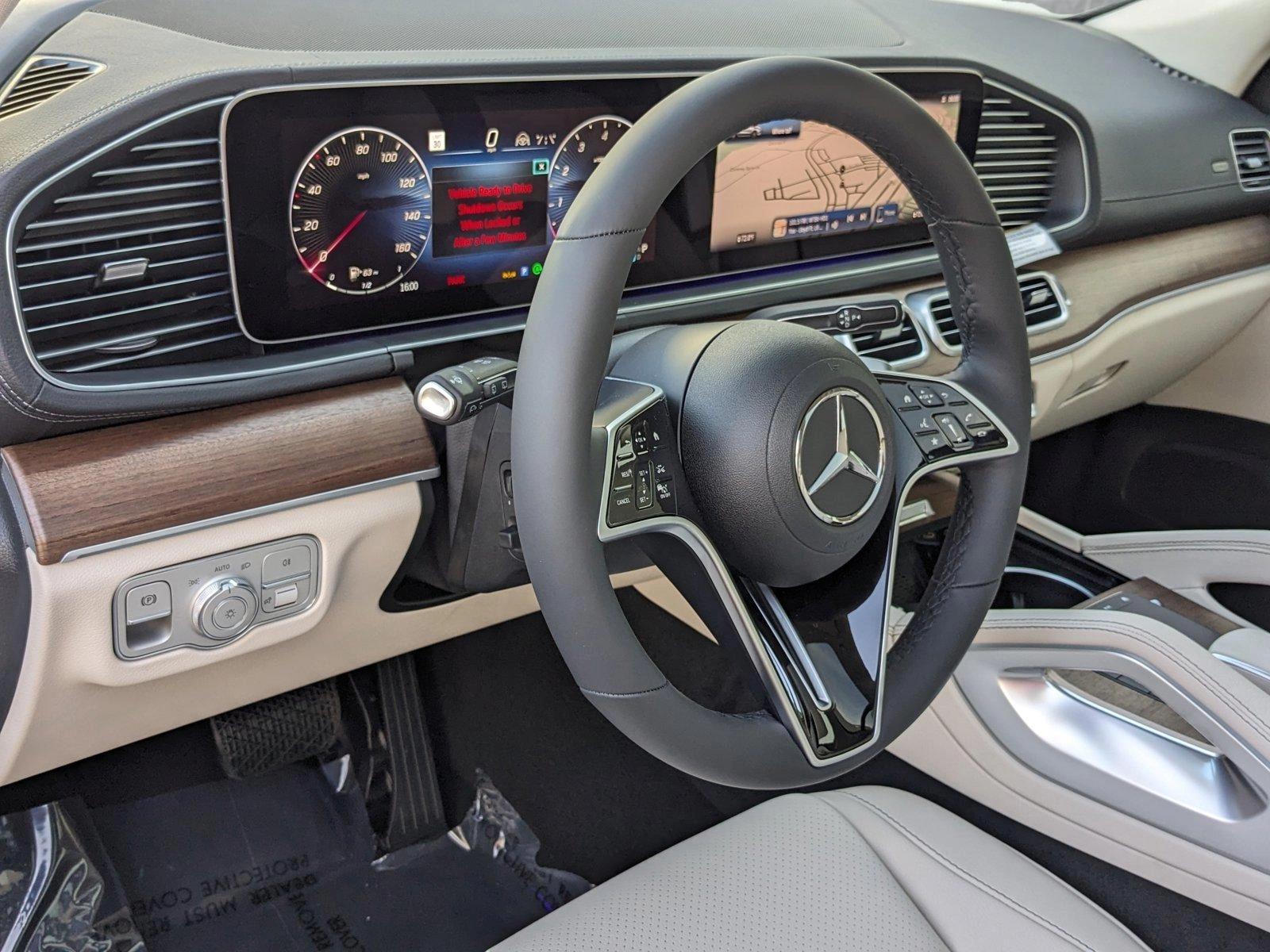 2024 Mercedes-Benz GLS Vehicle Photo in Wesley Chapel, FL 33544