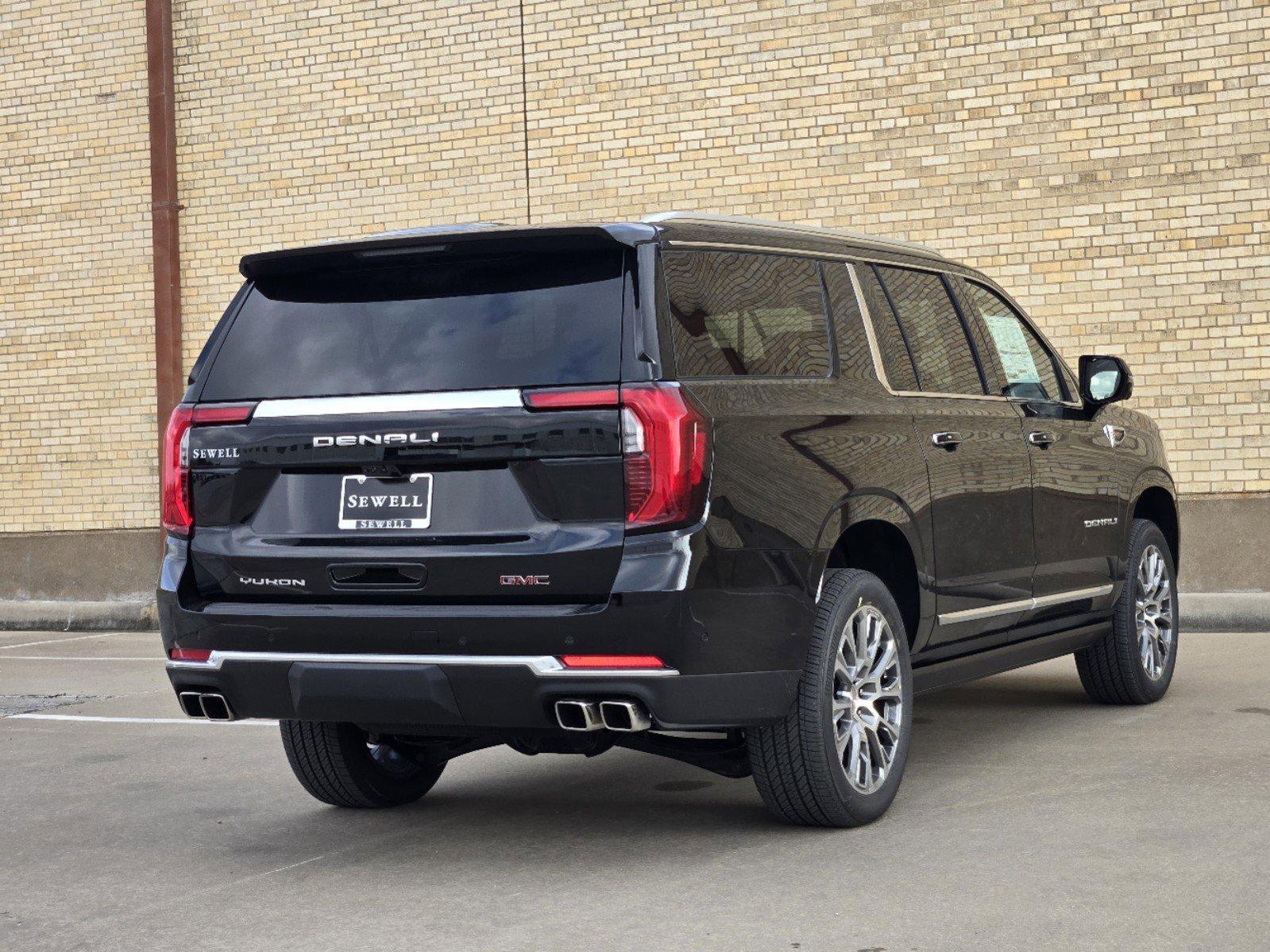 2025 GMC Yukon XL Vehicle Photo in DALLAS, TX 75209-3016