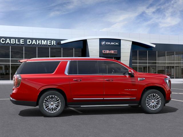2025 GMC Yukon XL Vehicle Photo in TOPEKA, KS 66609-0000