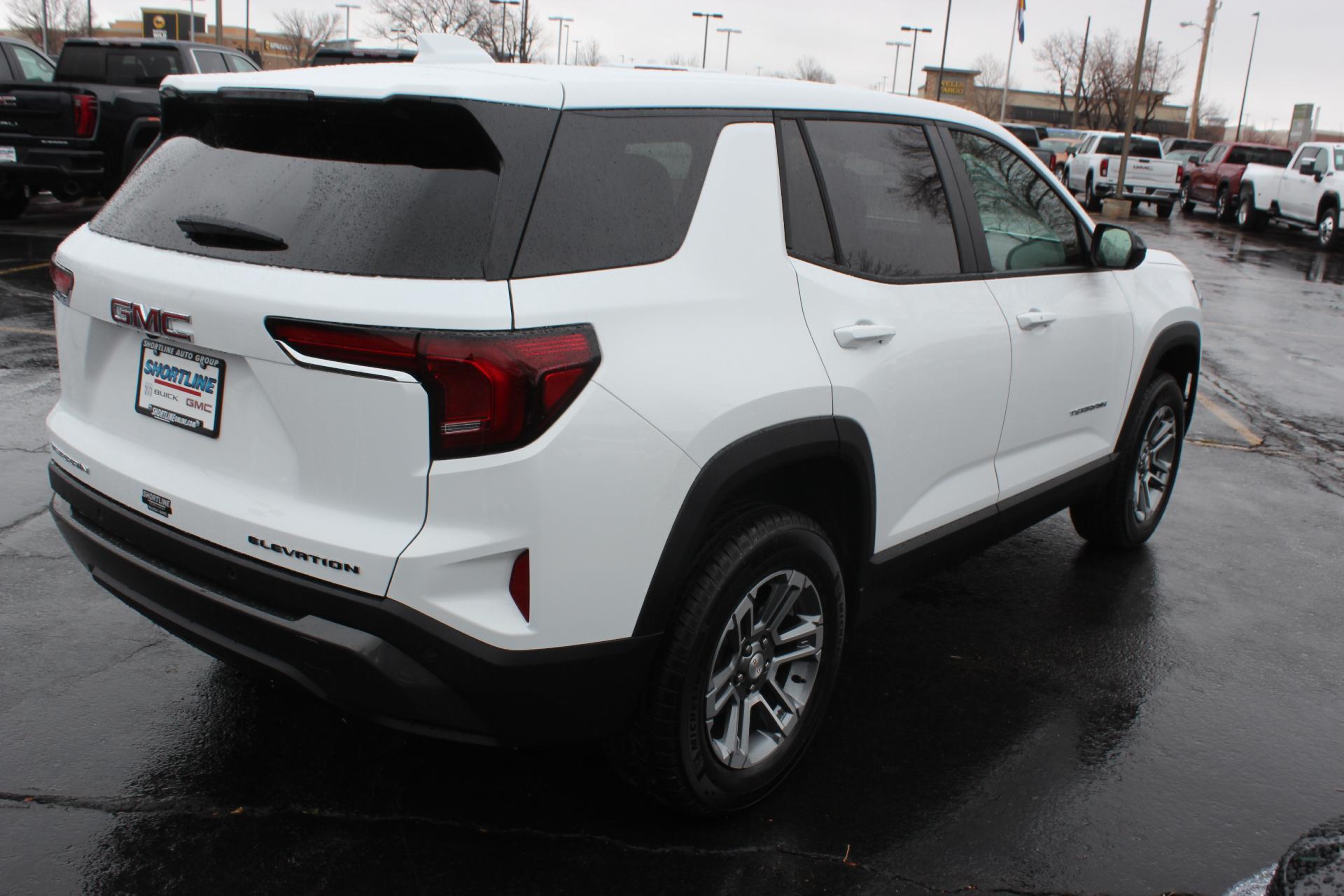 2025 GMC Terrain Vehicle Photo in AURORA, CO 80012-4011
