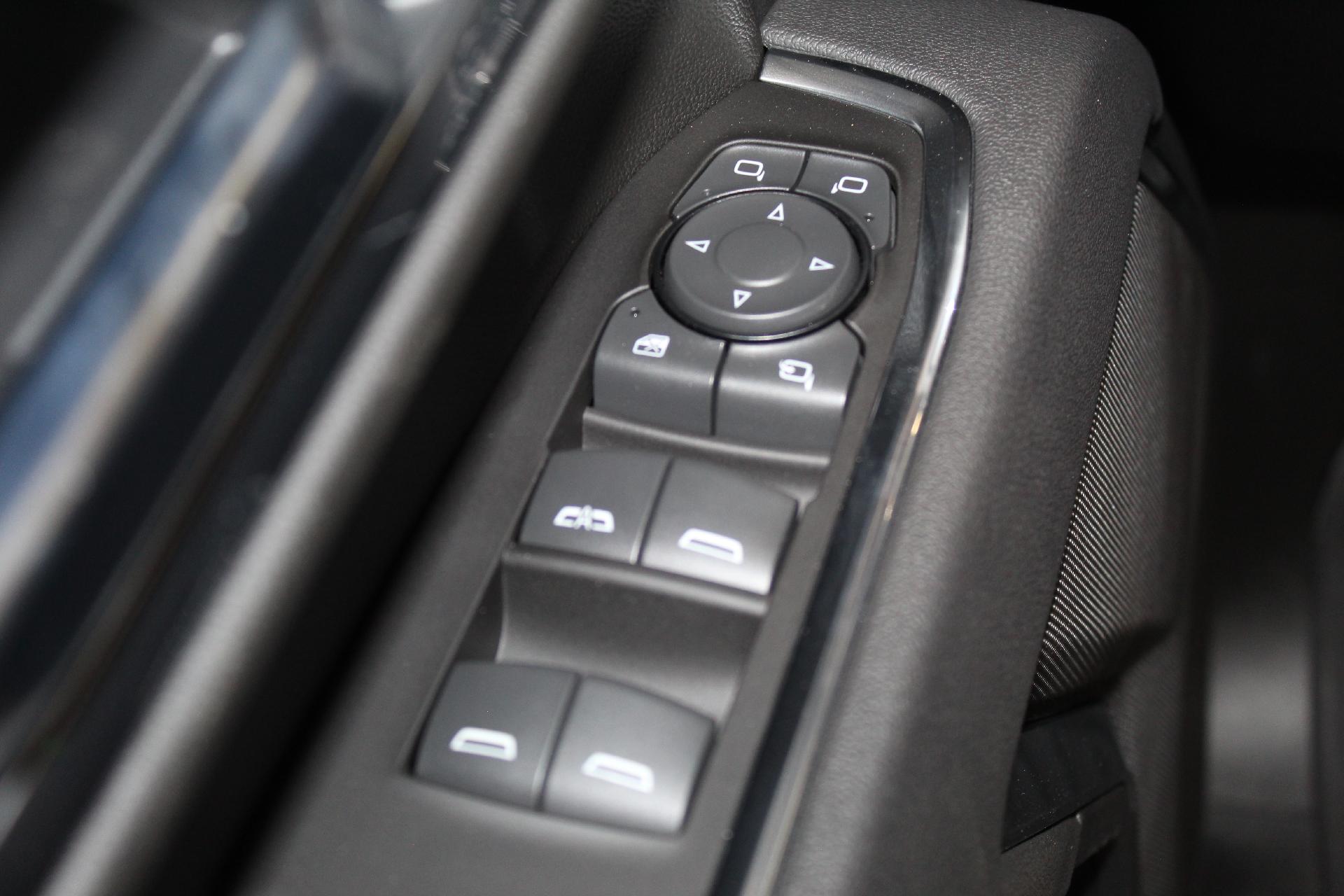 2025 Chevrolet Silverado 2500 HD Vehicle Photo in NORTHAMPTON, MA 01060-1120