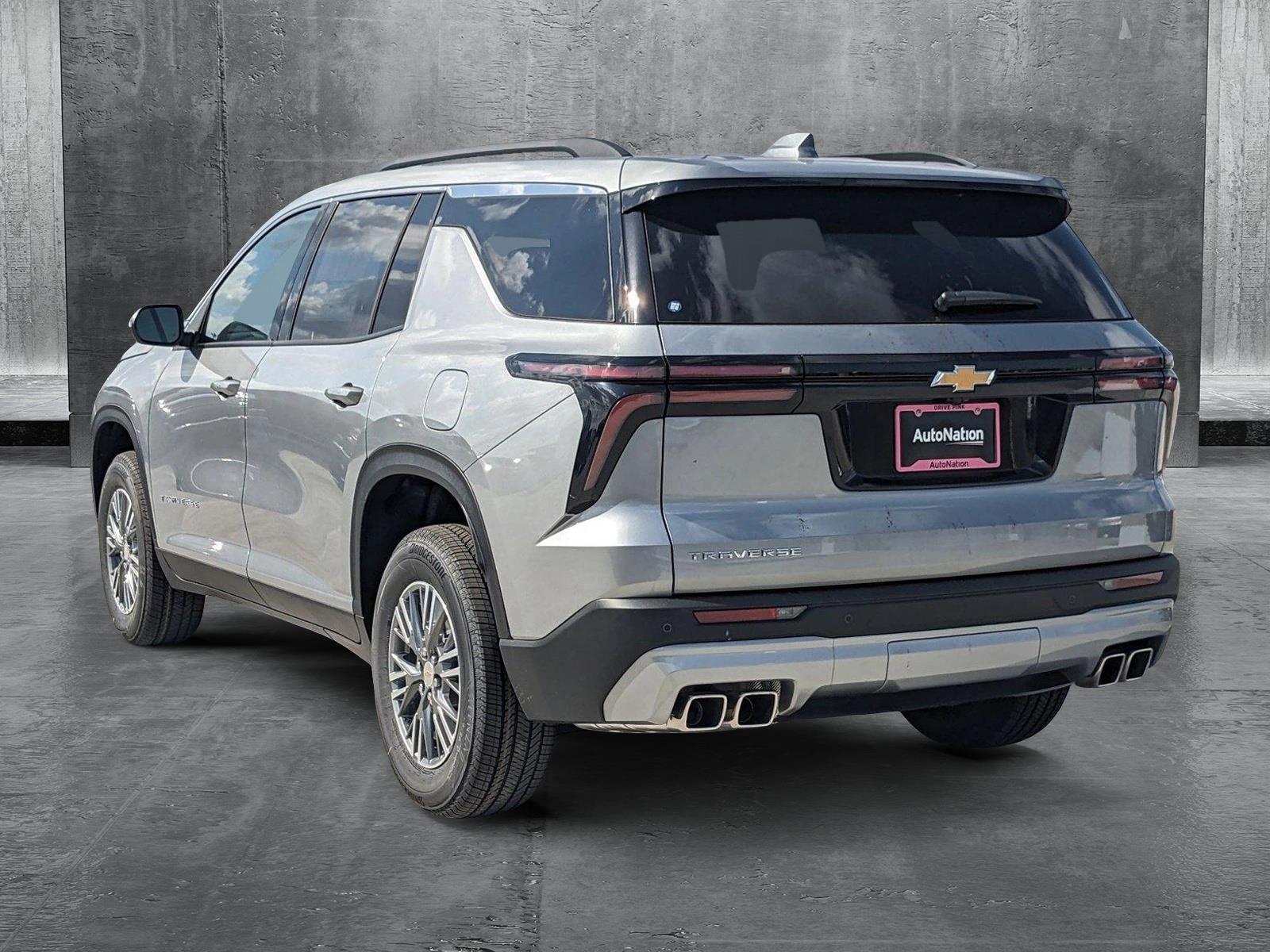 2025 Chevrolet Traverse Vehicle Photo in MIAMI, FL 33172-3015