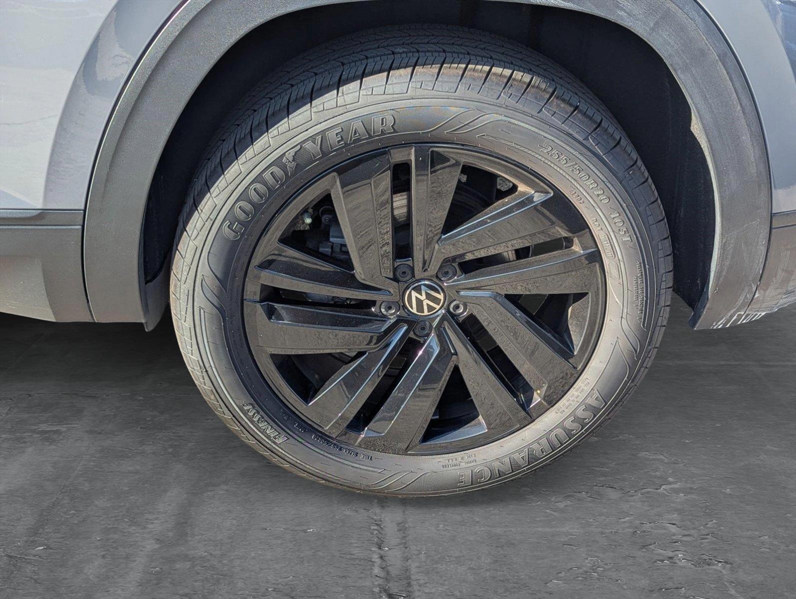 2021 Volkswagen Atlas Cross Sport Vehicle Photo in Pembroke Pines , FL 33027