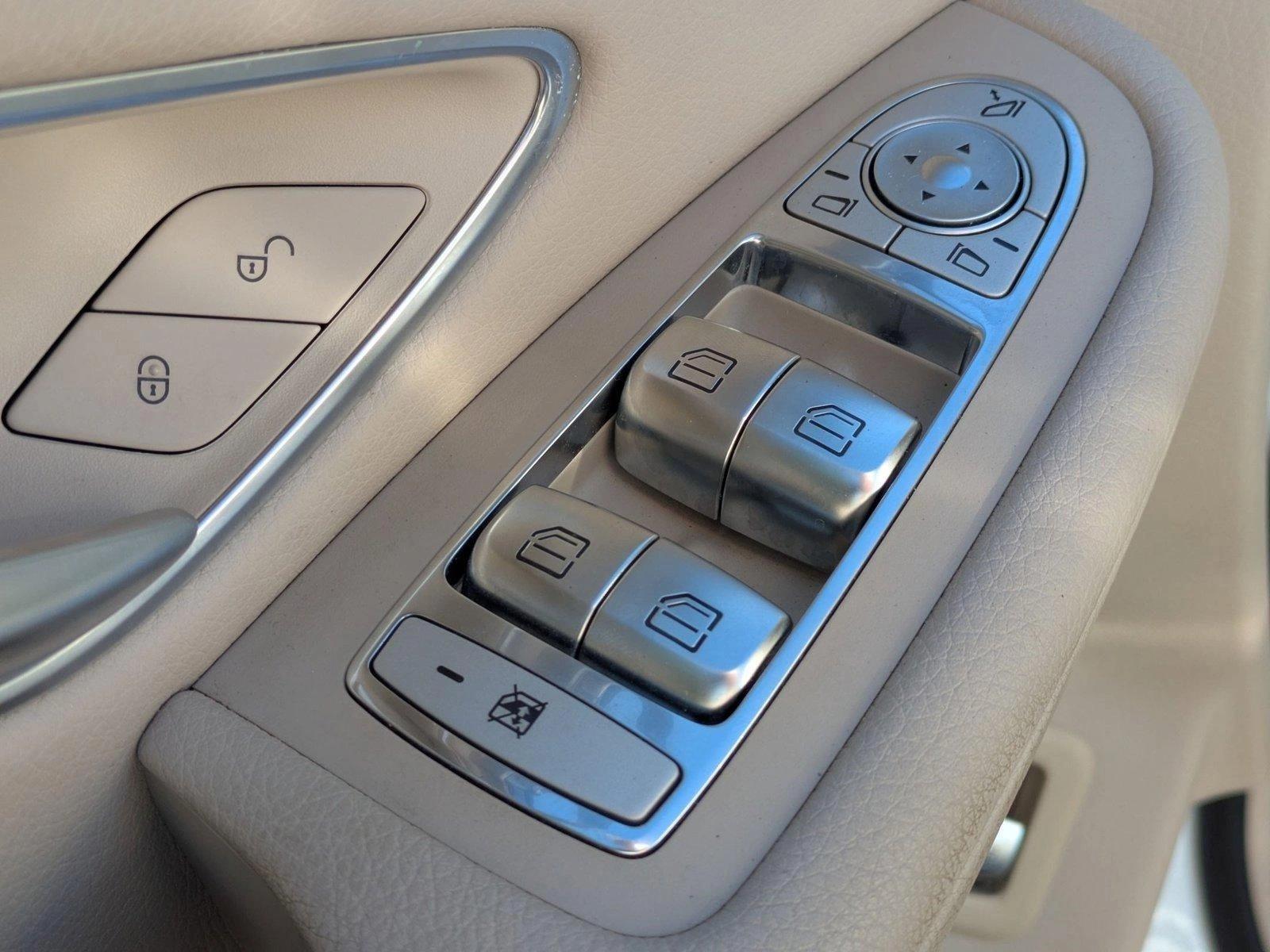 2018 Mercedes-Benz GLC Vehicle Photo in Sarasota, FL 34231