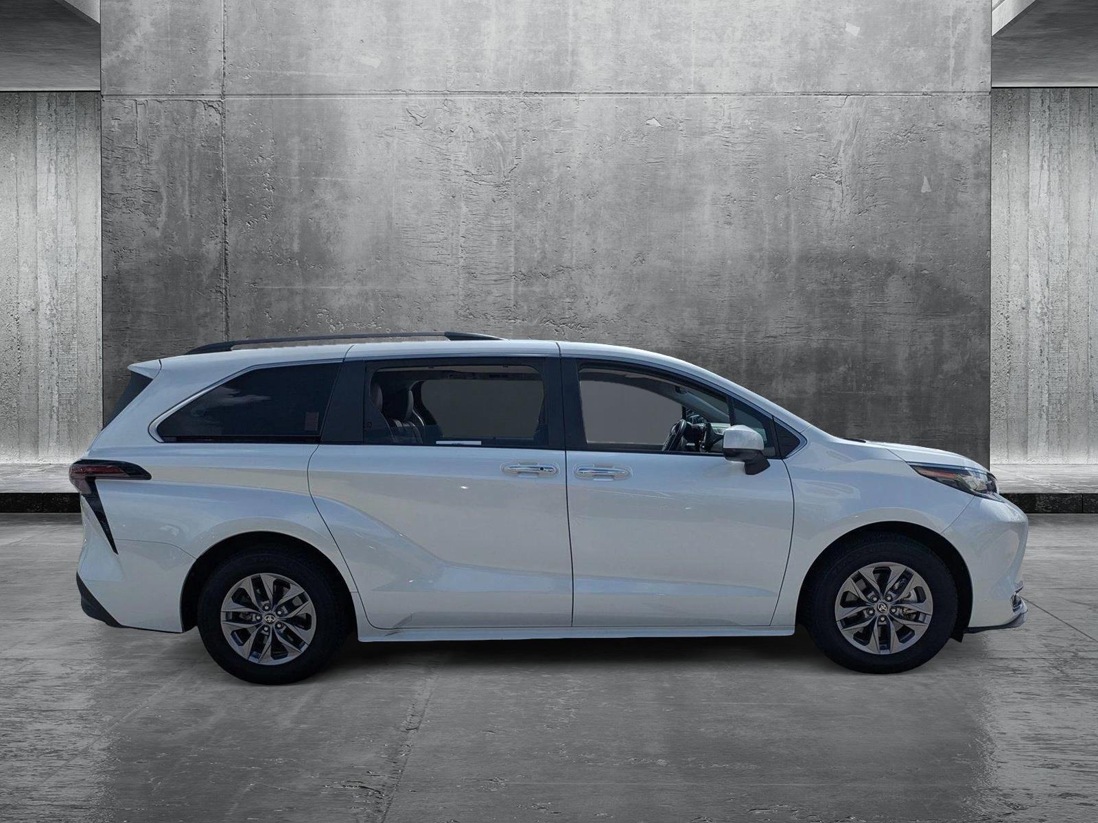 2023 Toyota Sienna Vehicle Photo in Winter Park, FL 32792