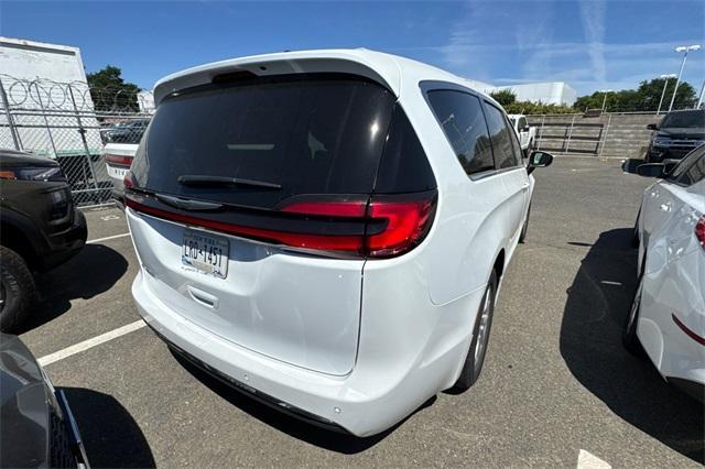 2023 Chrysler Pacifica Vehicle Photo in ELK GROVE, CA 95757-8703