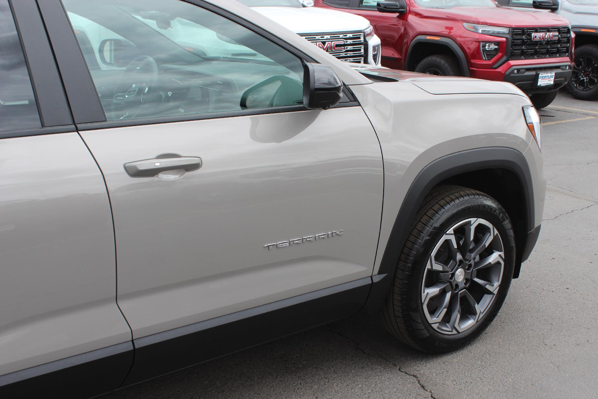 2026 GMC Terrain Vehicle Photo in AURORA, CO 80012-4011