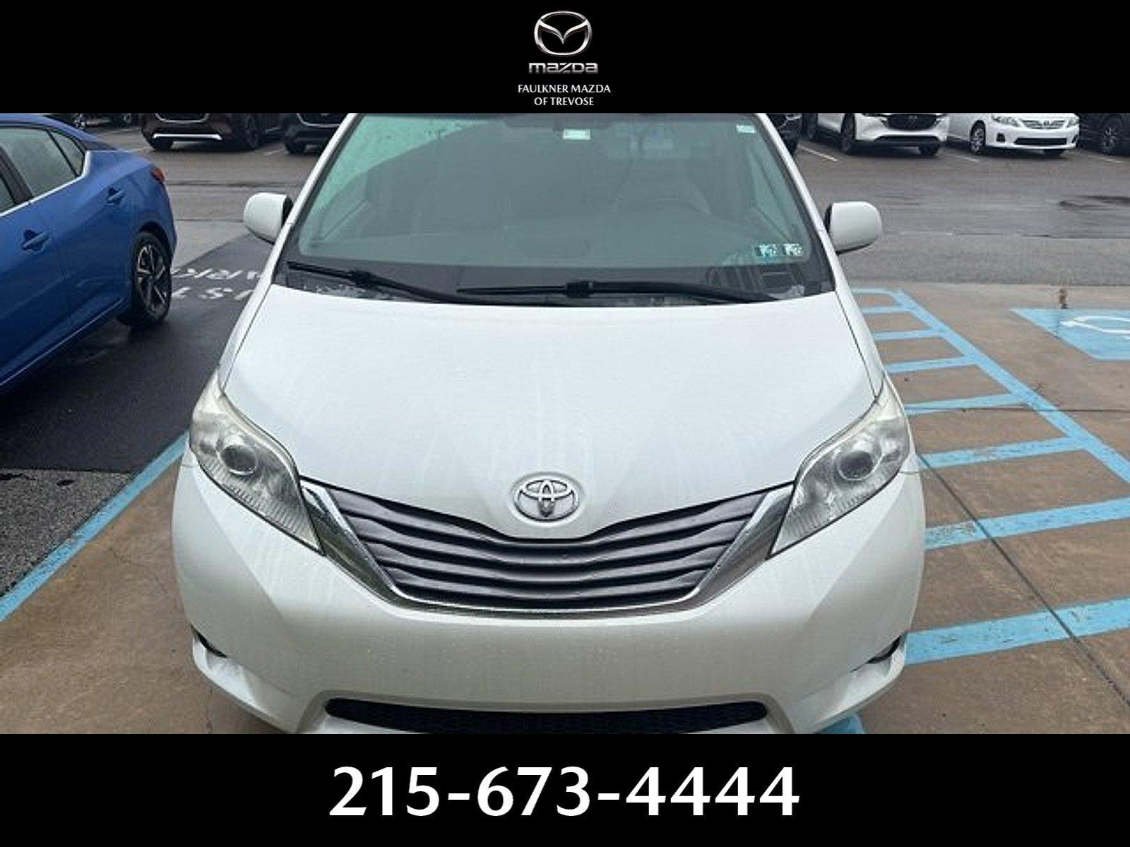 2015 Toyota Sienna Vehicle Photo in Trevose, PA 19053