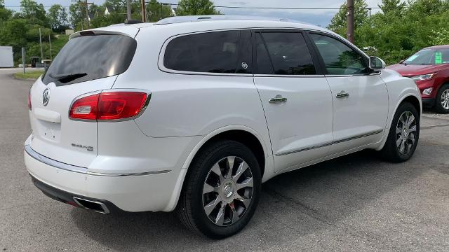 2017 Buick Enclave Vehicle Photo in MOON TOWNSHIP, PA 15108-2571