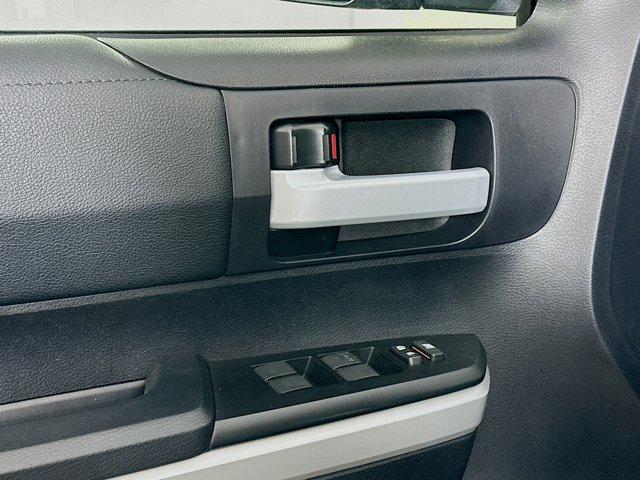 2020 Toyota Tundra 4WD Vehicle Photo in Flemington, NJ 08822