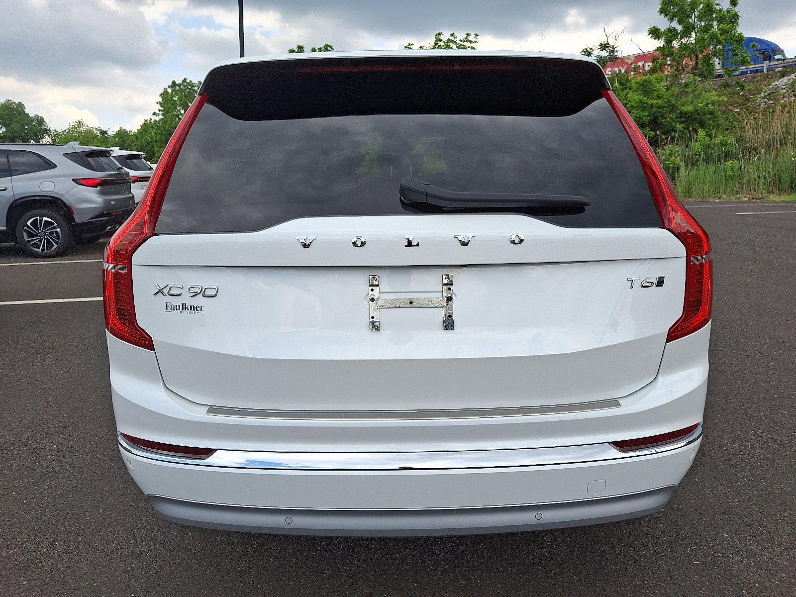 2022 Volvo XC90 Vehicle Photo in Trevose, PA 19053