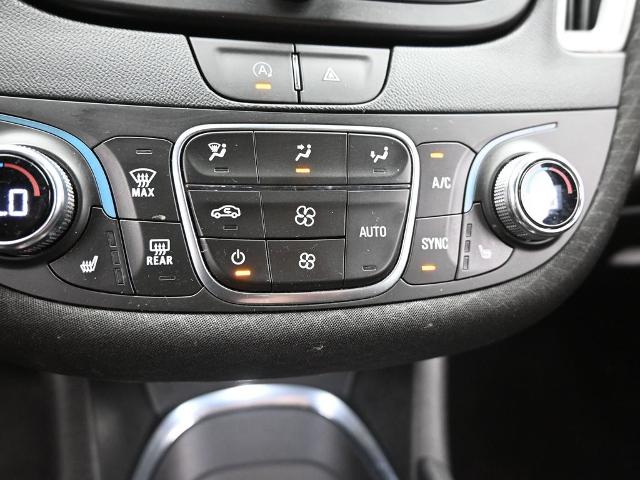 2023 Chevrolet Malibu Vehicle Photo in Cedar Rapids, IA 52402