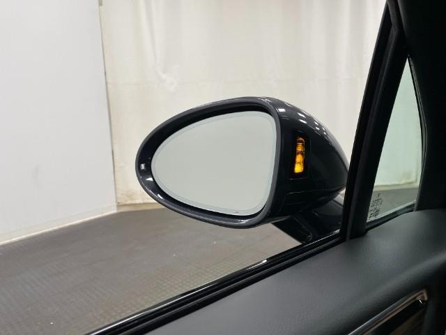 2025 Porsche Macan Vehicle Photo in Appleton, WI 54913