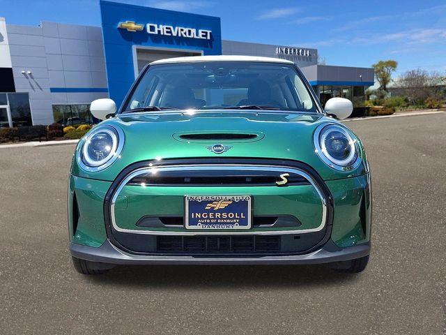 2024 MINI Hardtop 2 Door Vehicle Photo in DANBURY, CT 06810-5034