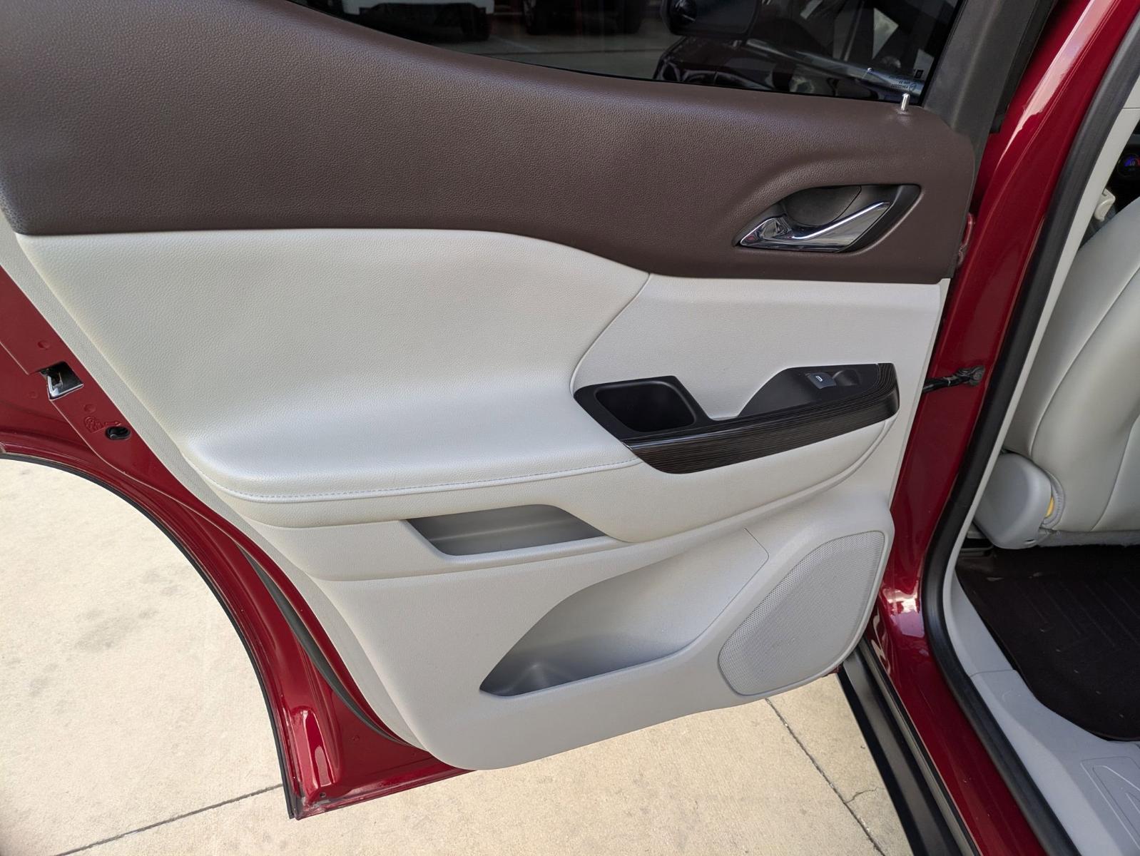 2017 GMC Acadia Vehicle Photo in SELMA, TX 78154-1460