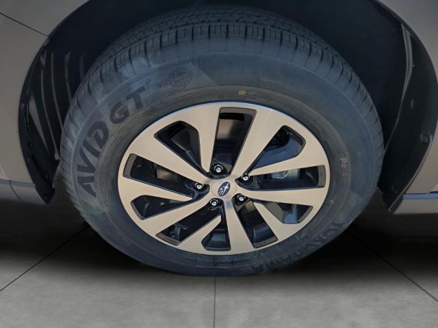 2025 Subaru Outback Vehicle Photo in Green Bay, WI 54304