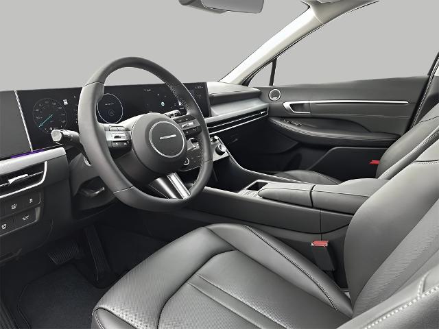 2025 Hyundai SONATA Hybrid Vehicle Photo in Green Bay, WI 54304