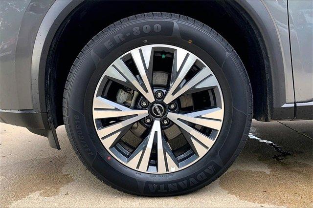 2023 Nissan Rogue Vehicle Photo in KANSAS CITY, MO 64114-4502