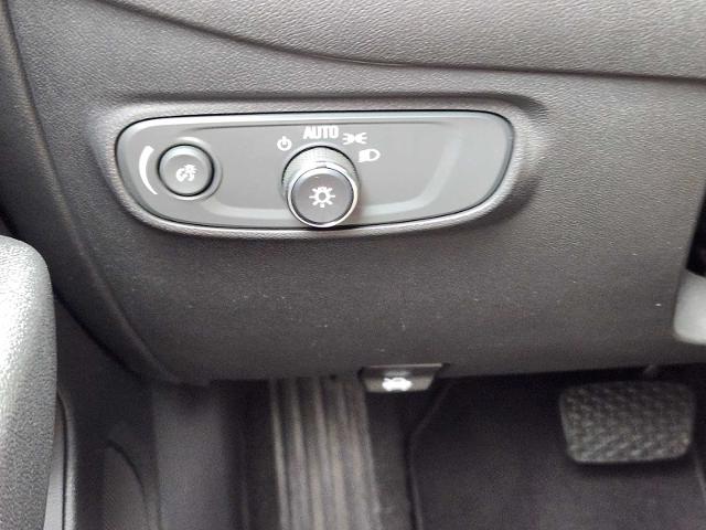 2023 Chevrolet Equinox Vehicle Photo in DENTON, TX 76210-9321
