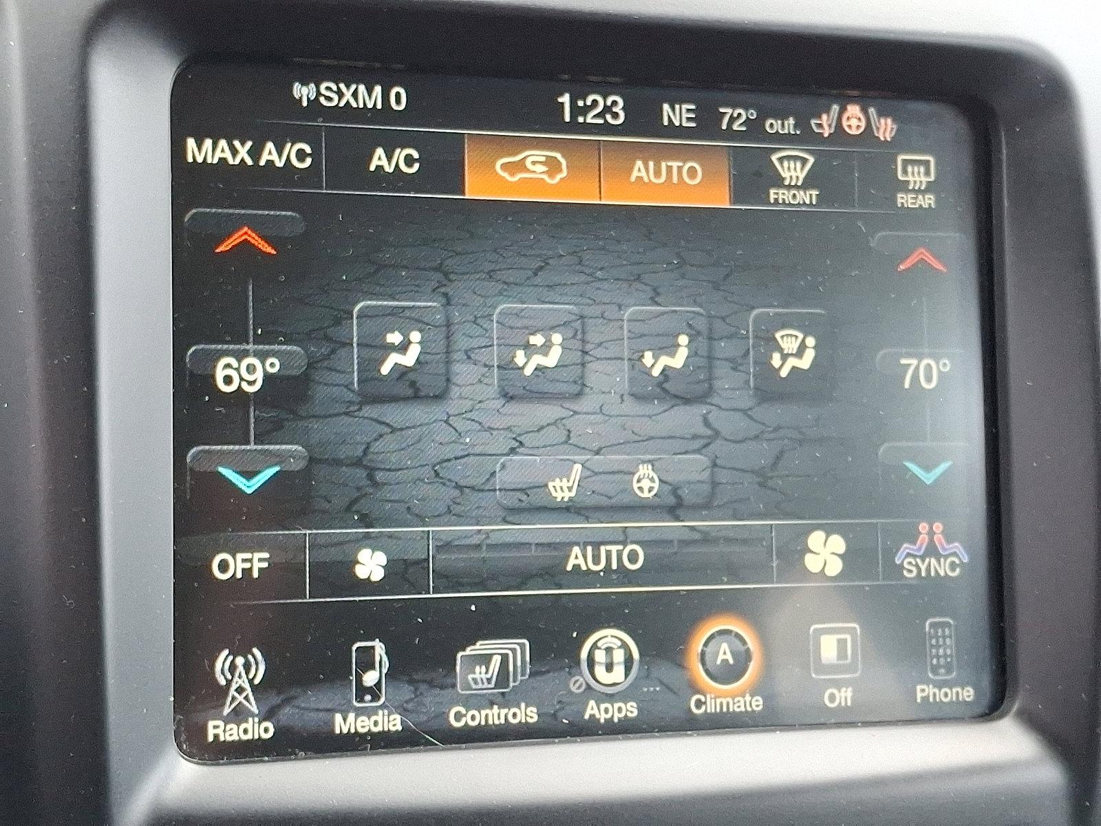 2017 Jeep Cherokee Vehicle Photo in BETHLEHEM, PA 18017-9401