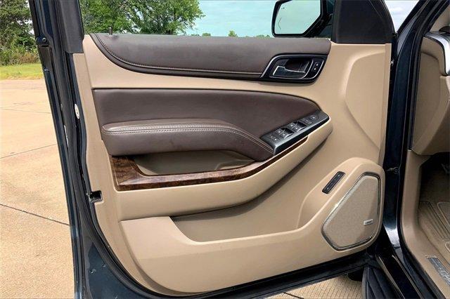 2019 Chevrolet Tahoe Vehicle Photo in TOPEKA, KS 66609-0000