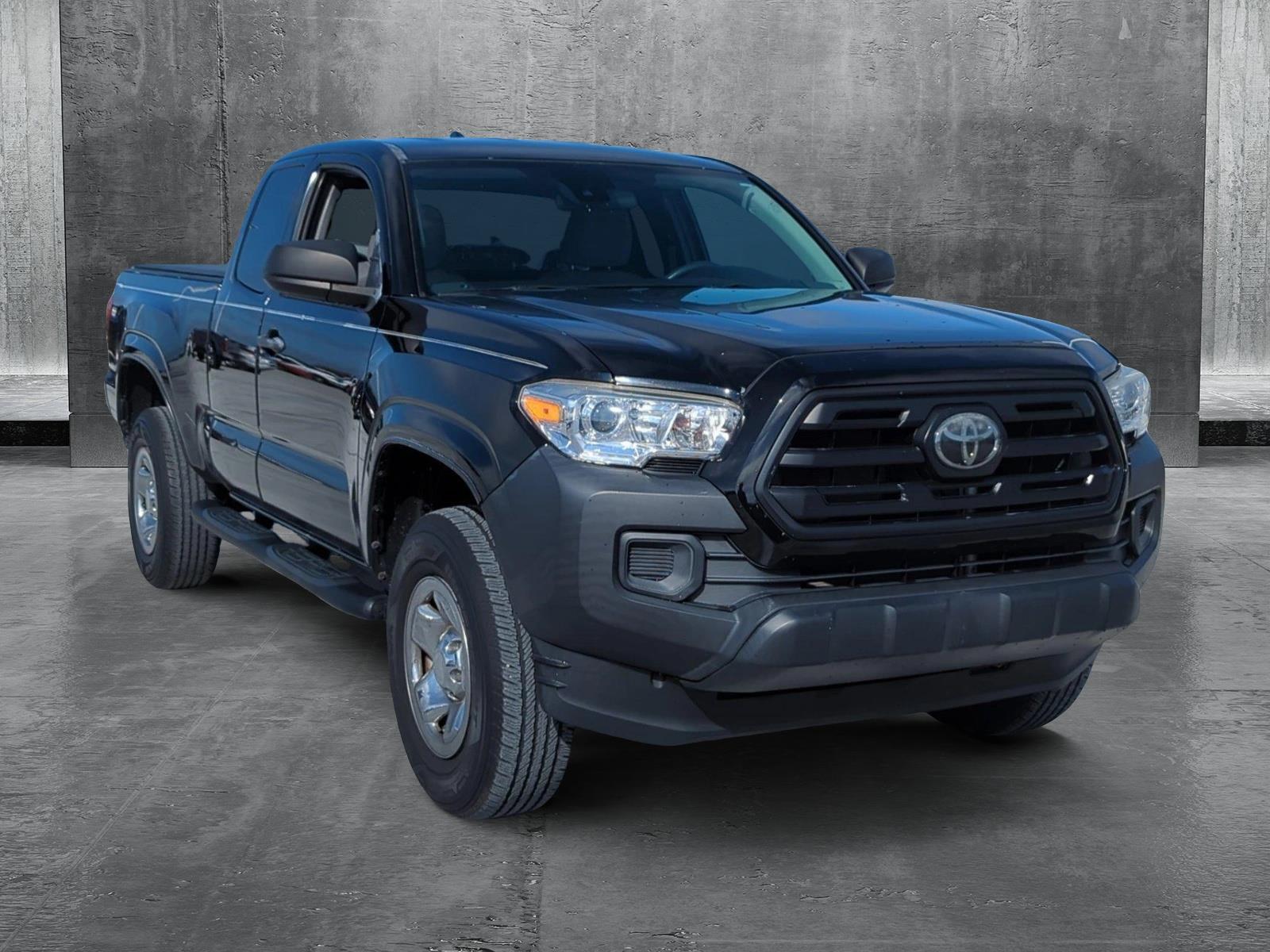 2019 Toyota Tacoma 2WD Vehicle Photo in Ft. Myers, FL 33907