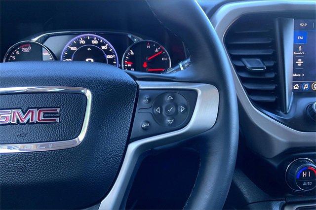 2023 GMC Acadia Vehicle Photo in TOPEKA, KS 66609-0000