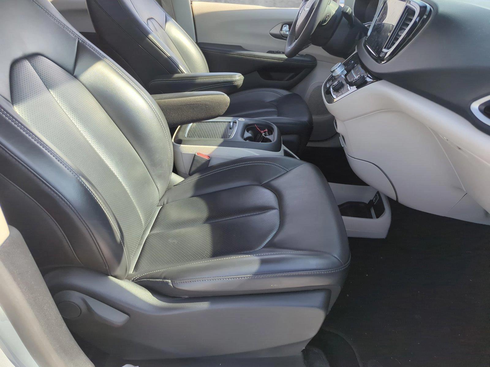 2023 Chrysler Pacifica Vehicle Photo in Ft. Myers, FL 33907