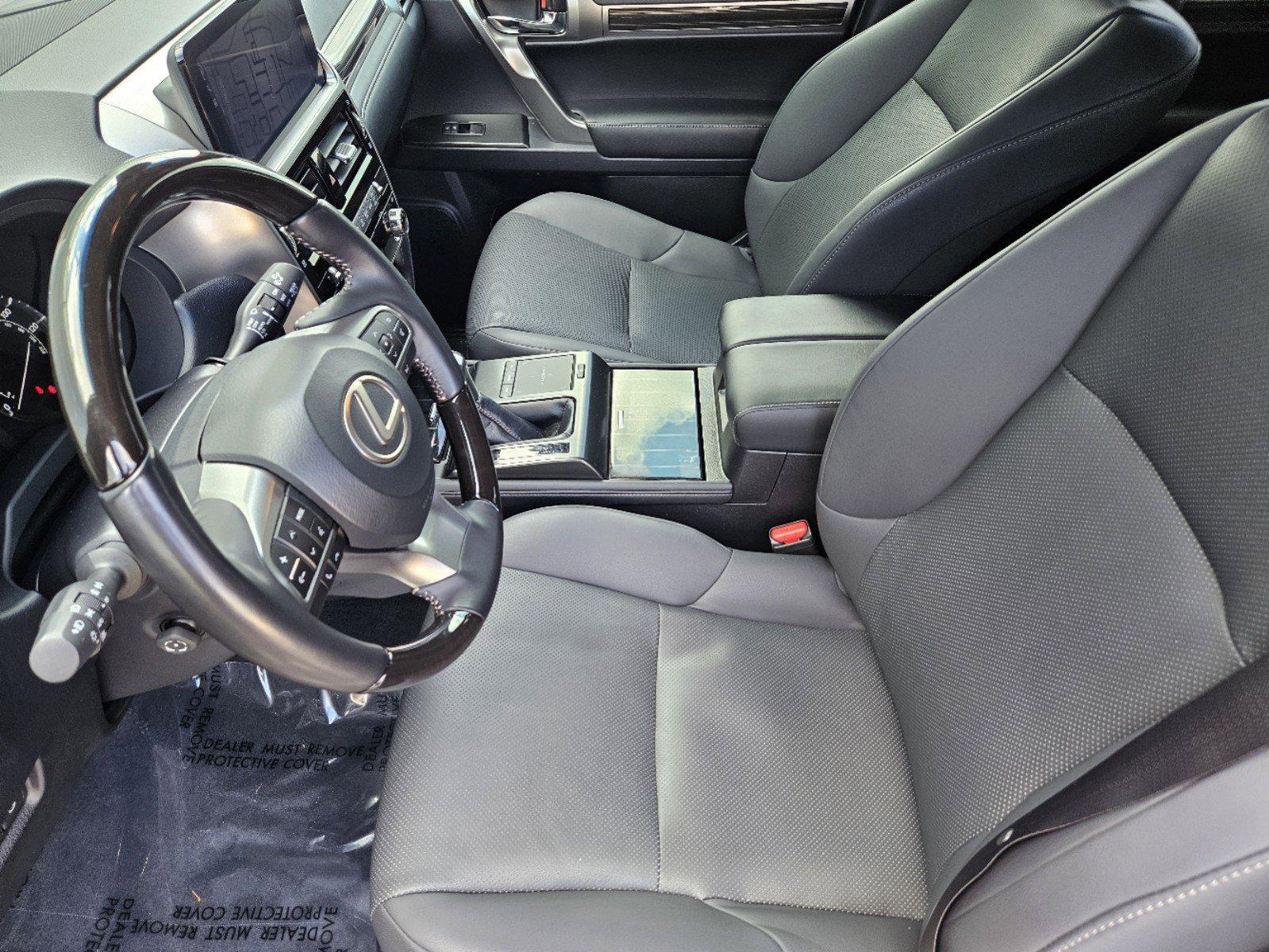 2023 Lexus GX 460 Vehicle Photo in FORT WORTH, TX 76132