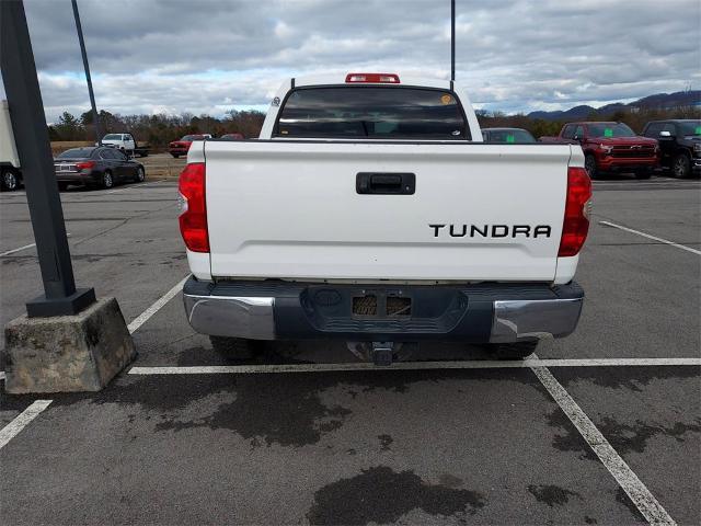 2016 Toyota Tundra 4WD Truck Vehicle Photo in ALCOA, TN 37701-3235