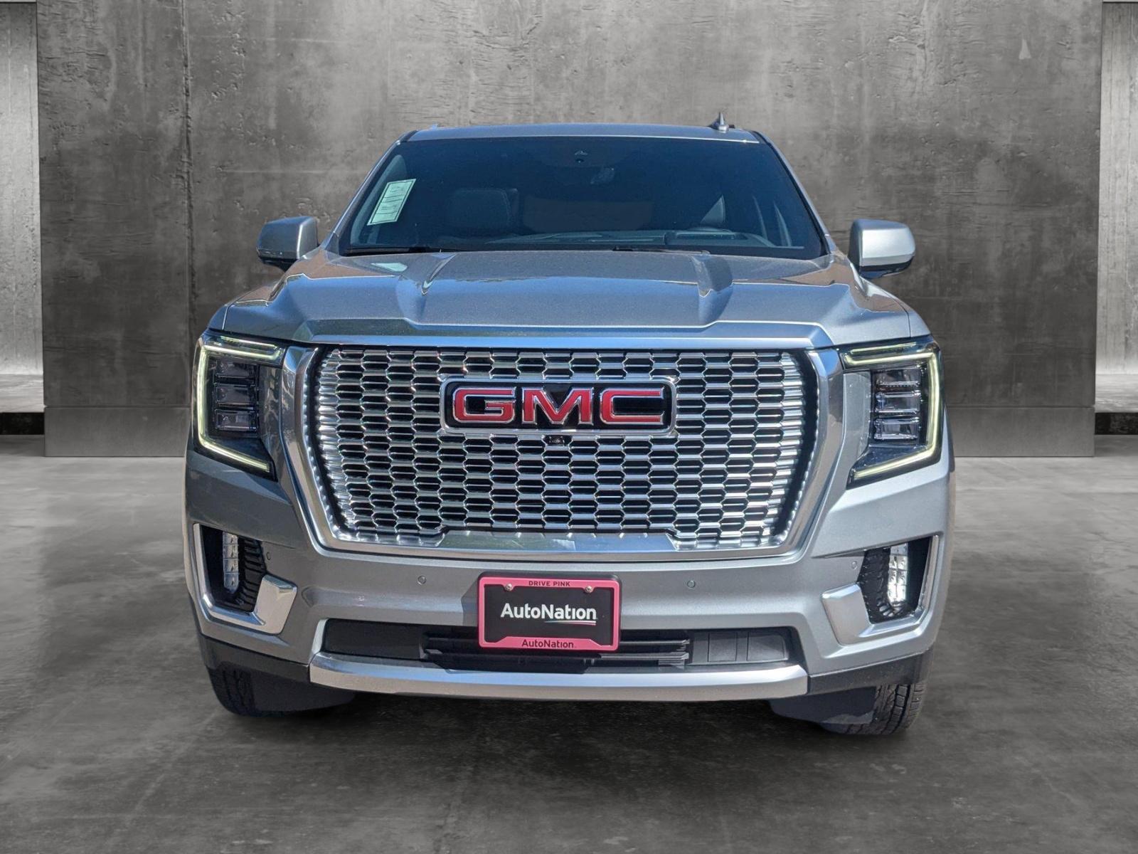 2024 GMC Yukon XL Vehicle Photo in LONE TREE, CO 80124-2750