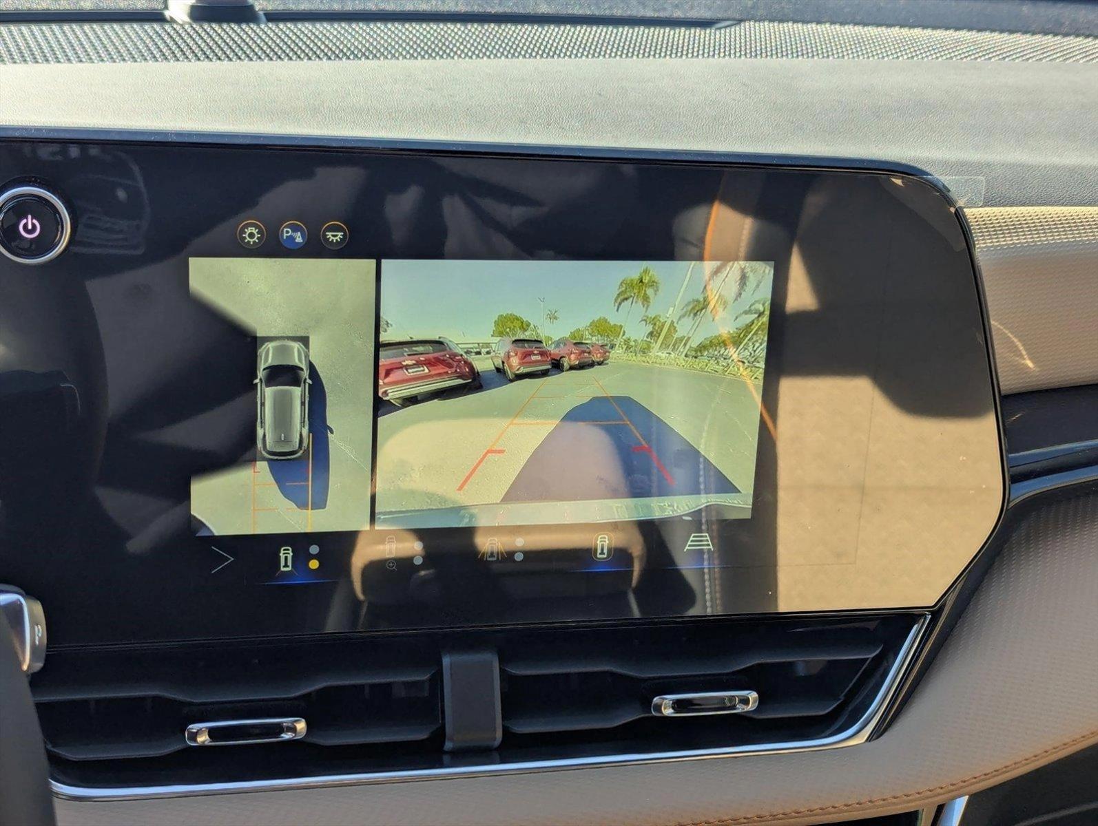 2025 Chevrolet Equinox Vehicle Photo in GREENACRES, FL 33463-3207