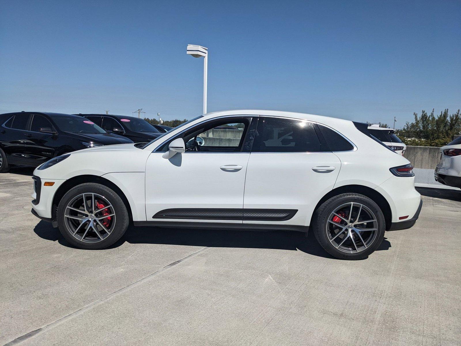 2022 Porsche Macan Vehicle Photo in MIAMI, FL 33172-3015