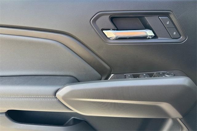 2025 GMC Canyon Vehicle Photo in ELK GROVE, CA 95757-8703