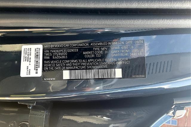 2025 Volvo XC90 Vehicle Photo in Houston, TX 77007
