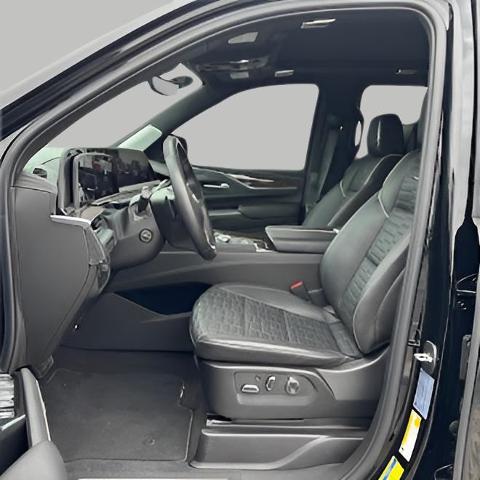 2024 Cadillac Escalade ESV Vehicle Photo in APPLETON, WI 54914-8833