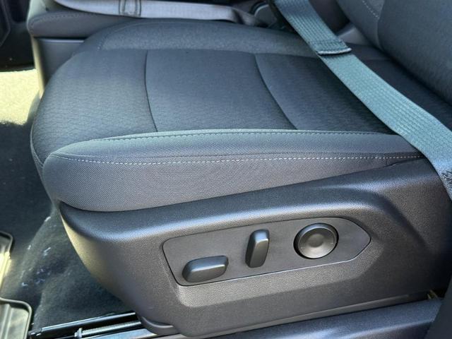 2025 Chevrolet Silverado 1500 Vehicle Photo in COLUMBIA, MO 65203-3903