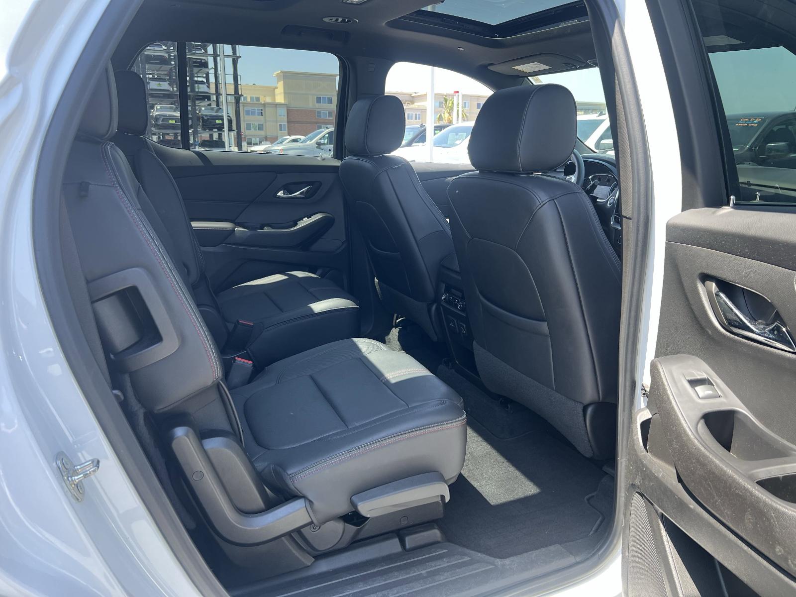 2022 Chevrolet Traverse Vehicle Photo in LOS ANGELES, CA 90007-3794